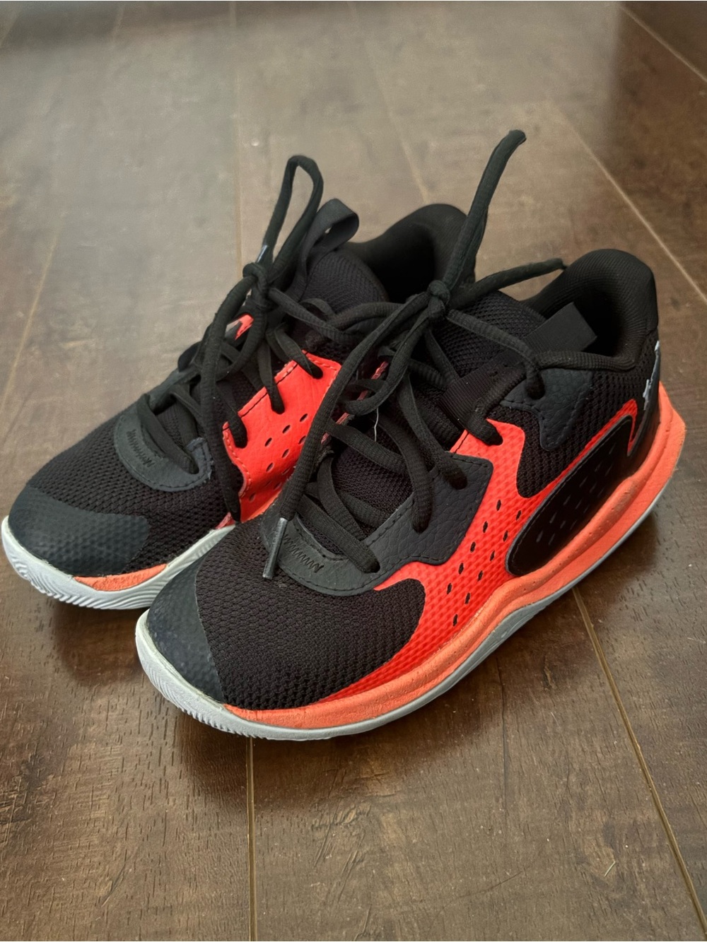 Under Armour Black and Red Kids Performance Sneakers Size 1